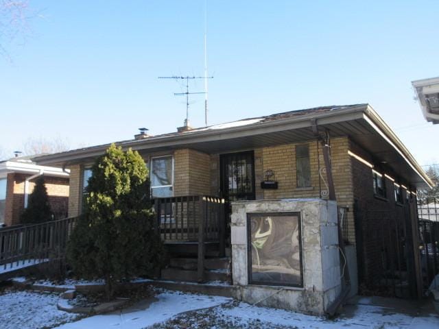 view of front of property