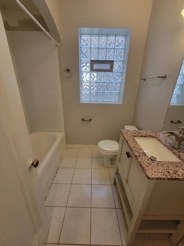 full bathroom with plenty of natural light, vanity, toilet, and shower / bathtub combination