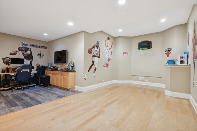 office area featuring light hardwood / wood-style flooring