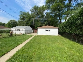 view of yard with a shed