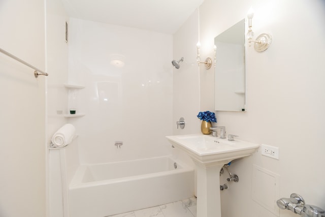 bathroom featuring shower / bath combination