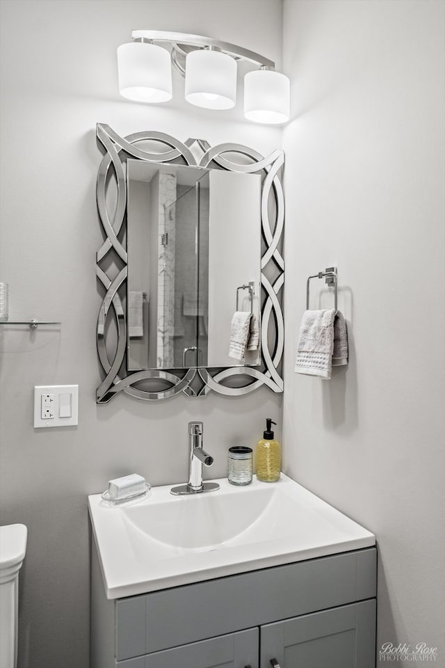 bathroom with vanity