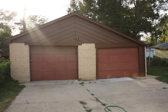 14420 S Lowe Ave, Riverdale, IL 60827 - view of detached garage