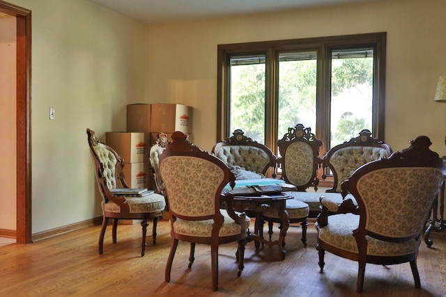 sitting room with light hardwood / wood-style floors