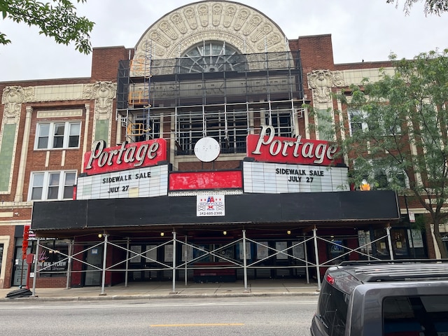 view of building exterior