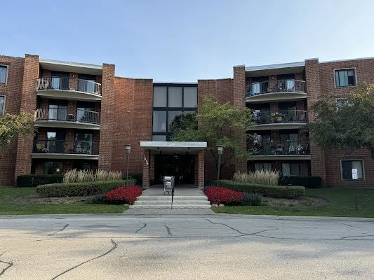 view of building exterior