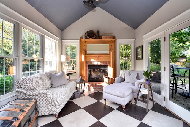 sunroom with lofted ceiling