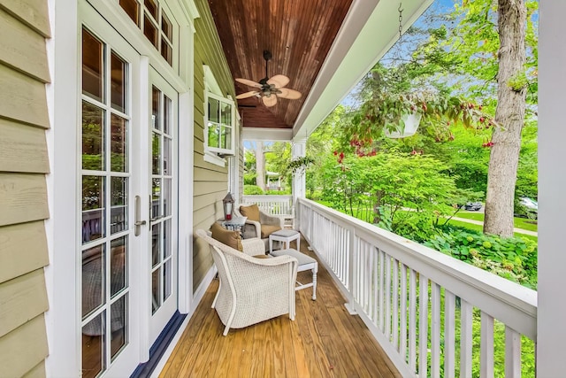 balcony with ceiling fan