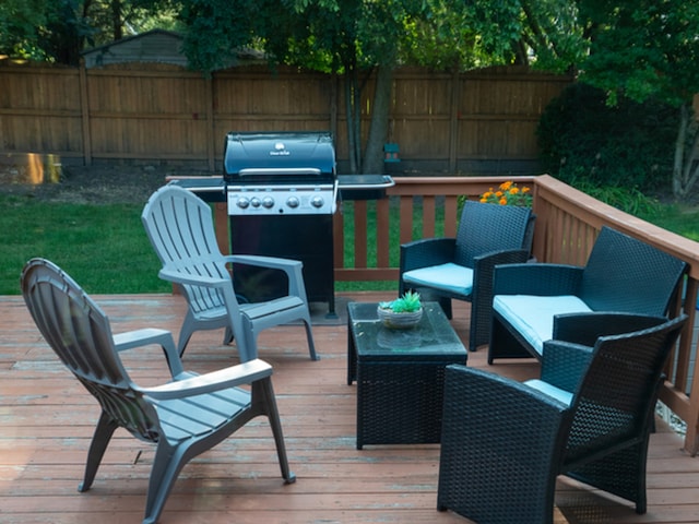 deck with grilling area