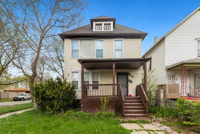 view of front of house featuring covered porch