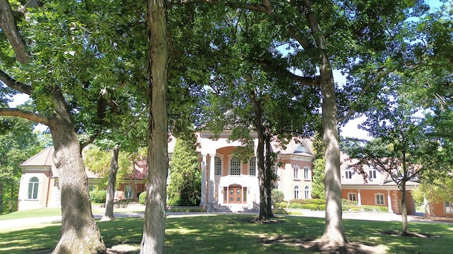 94 Hawthorne Rd, Barrington Hills, IL 60010 - photo 1
