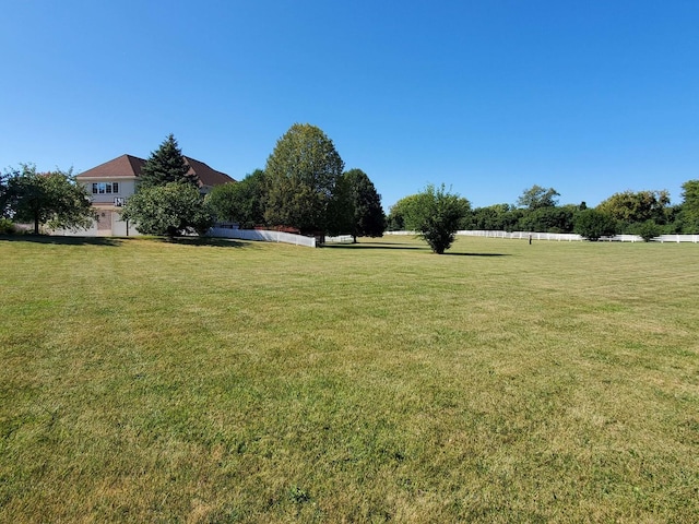 36625 N Kimberwick Ln, Wadsworth, IL 60083 - view of grassy yard