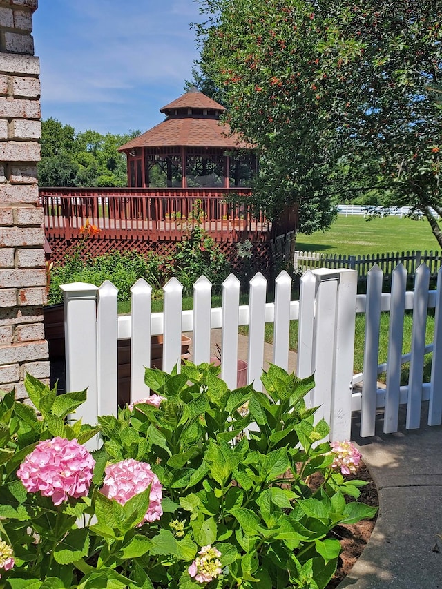 view of yard featuring a gazebo