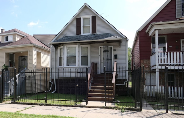 bungalow featuring covered porch