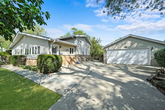 view of front facade with a garage