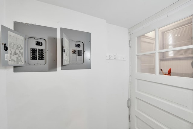 room details with electric panel