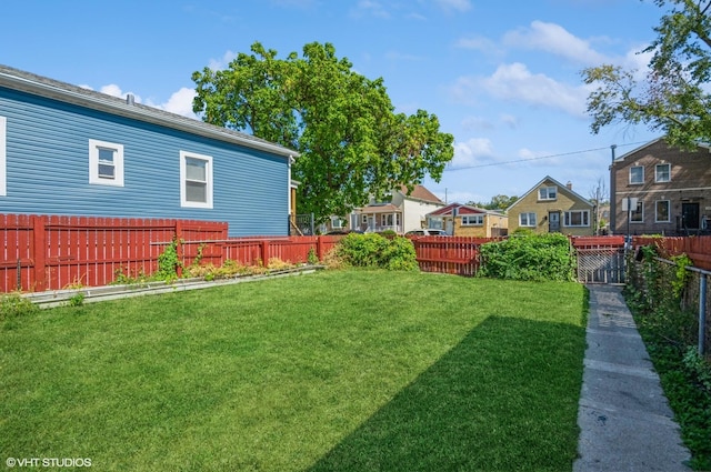 view of yard featuring a fenced backyard