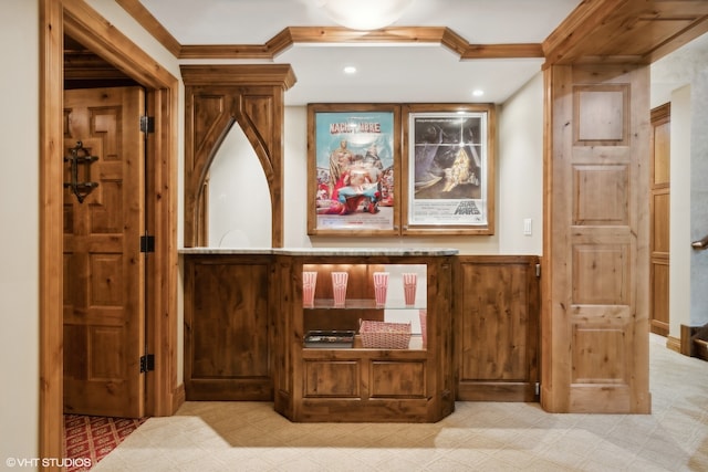 bathroom featuring crown molding