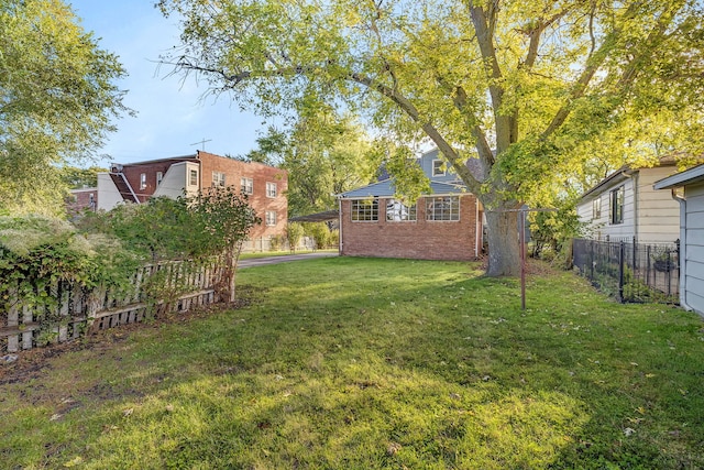 18018 Wentworth Ave, Lansing, IL 60438 - view of yard featuring fence