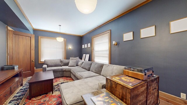 5235 S University Ave, Chicago, IL 60615 - living area with ornamental molding and baseboards