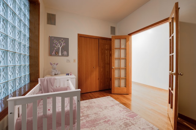 walk in closet featuring dark wood-type flooring