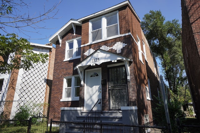 view of front of house