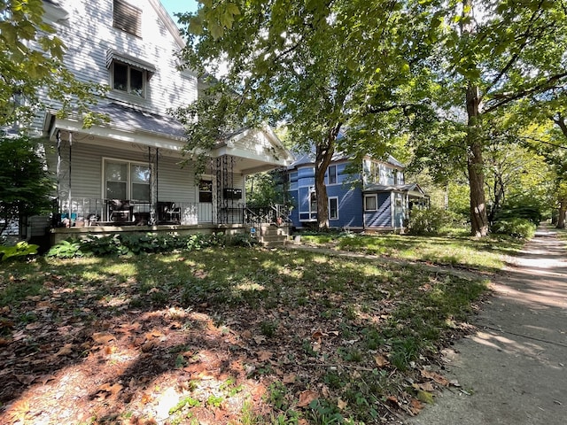 exterior space with a porch