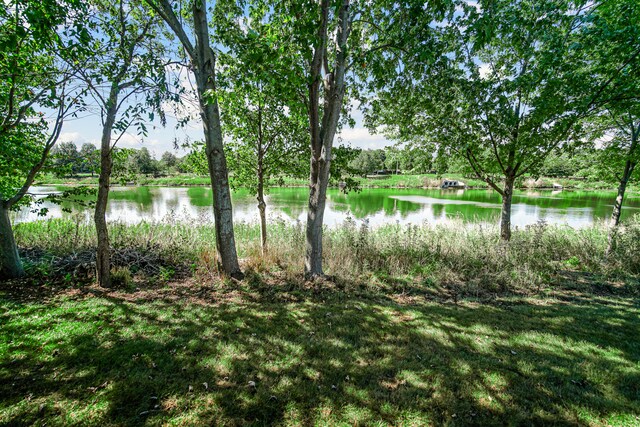 view of water feature