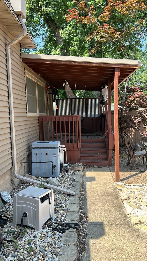 view of patio featuring a wooden deck