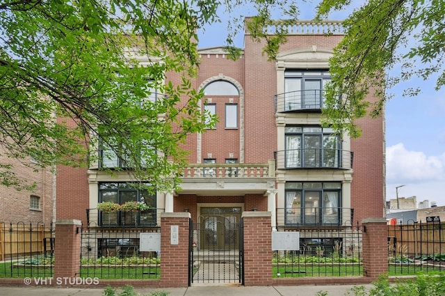 2339 W Rice St Unit C, Chicago, IL 60622 - photo 1
