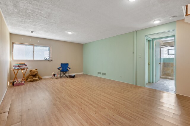 526 Laramie Ave, Wilmette, IL 60091 - photo 17