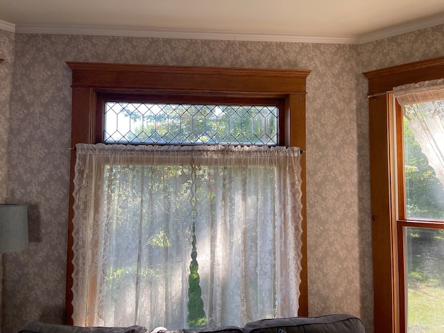 living room featuring light hardwood / wood-style floors and ornamental molding