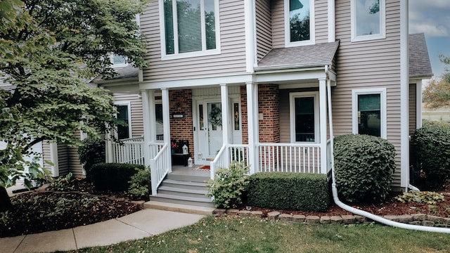 view of front of property with covered porch