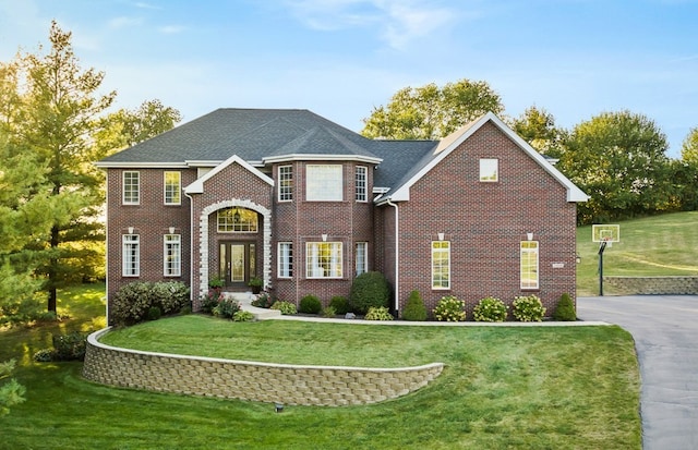 view of front of house with a front yard