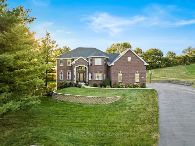 view of front of house with a front yard