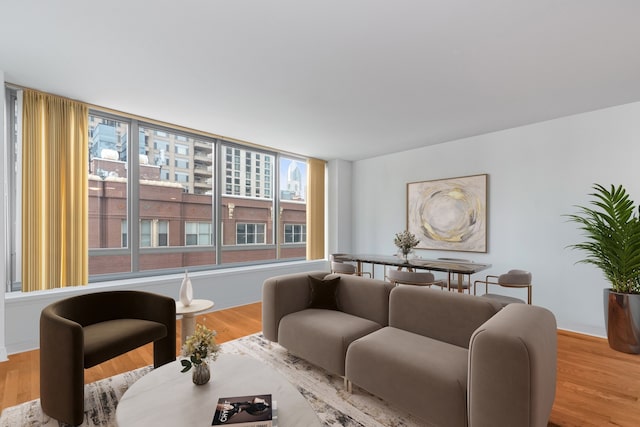 Listing photo 2 for 600 N Lake Shore Dr Unit 707, Chicago IL 60611