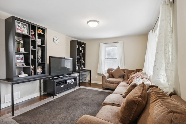 8122 W Oak Ave, Niles, IL 60714 - living area featuring wood finished floors and baseboards