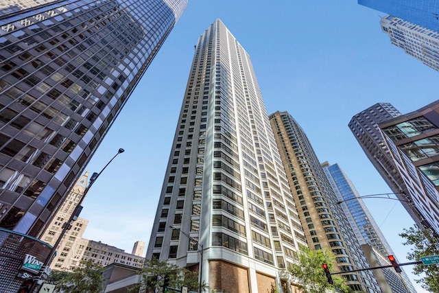 400 E Ohio St Unit 4502, Chicago, IL 60611 - view of property with a view of city