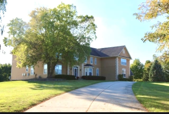 view of front of house with a front yard