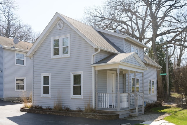 view of front of home