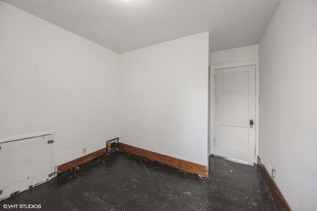 3545 Oak Ave, Brookfield, IL 60513 - empty room with baseboards