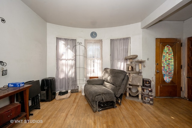 sitting room with light hardwood / wood-style floors