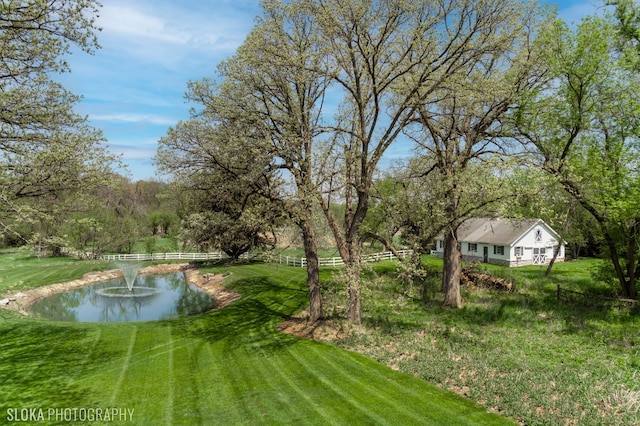 view of yard featuring a water view