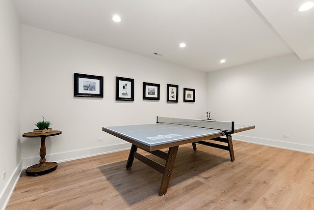 11060 Lizmore Ln Unit 27B, Orland Park, IL 60467 - playroom with light wood-style flooring, recessed lighting, and baseboards