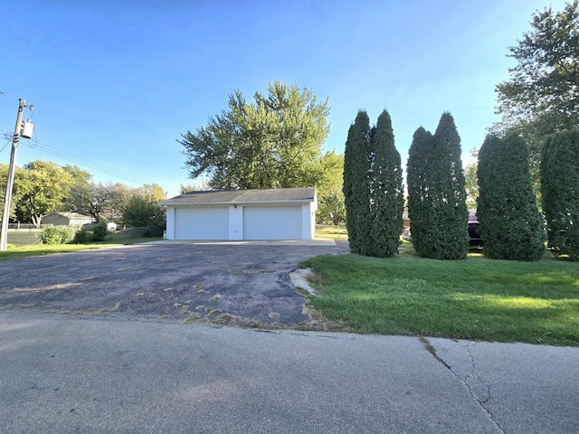 6809 S Joanne Ave, Rochelle, IL 61068 - view of detached garage
