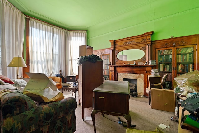 living room with light carpet and crown molding