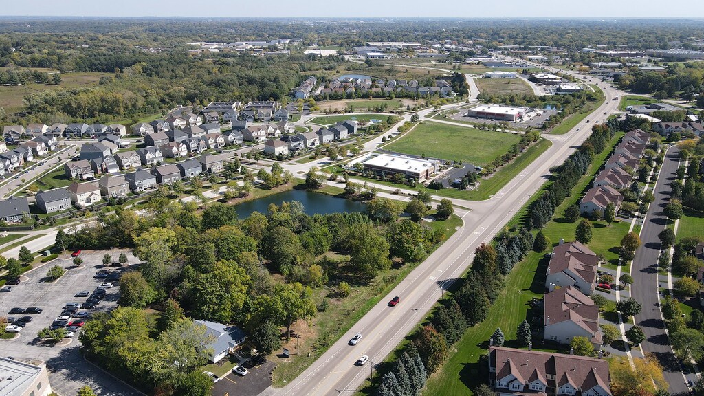 3122 W Main St W, Saint Charles, IL 60175