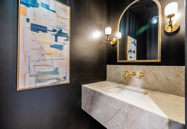 2715 Reese Ave, Evanston, IL 60201 - bathroom with a sink
