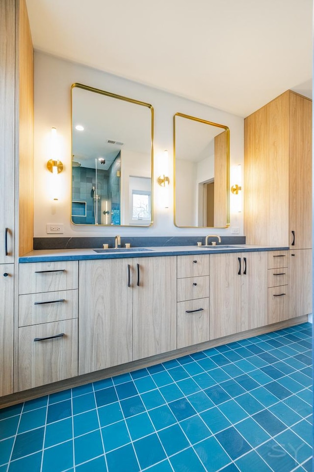 2715 Reese Ave, Evanston, IL 60201 - full bathroom featuring double vanity