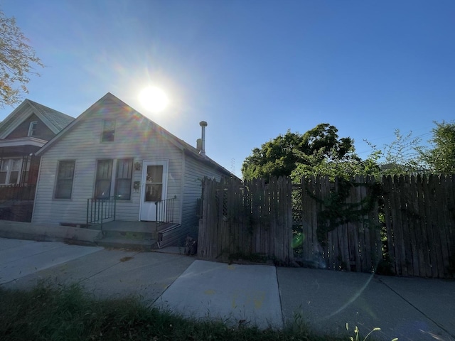 3228 S Paulina St, Chicago, IL 60608 - bungalow-style house featuring fence